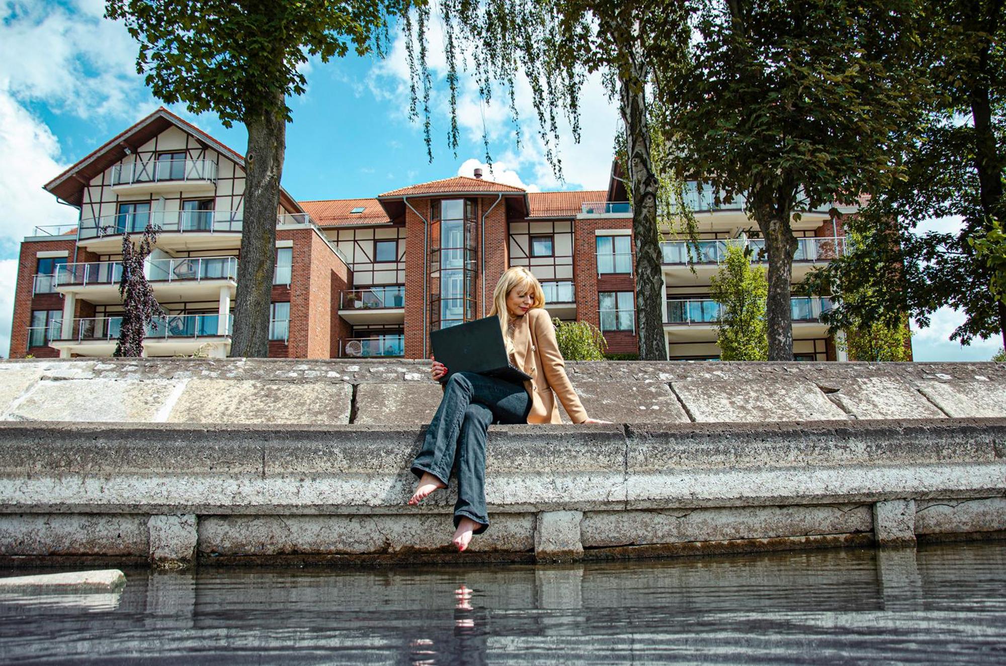 Willa Port Ostróda Exterior foto A student studying at the University of Kent